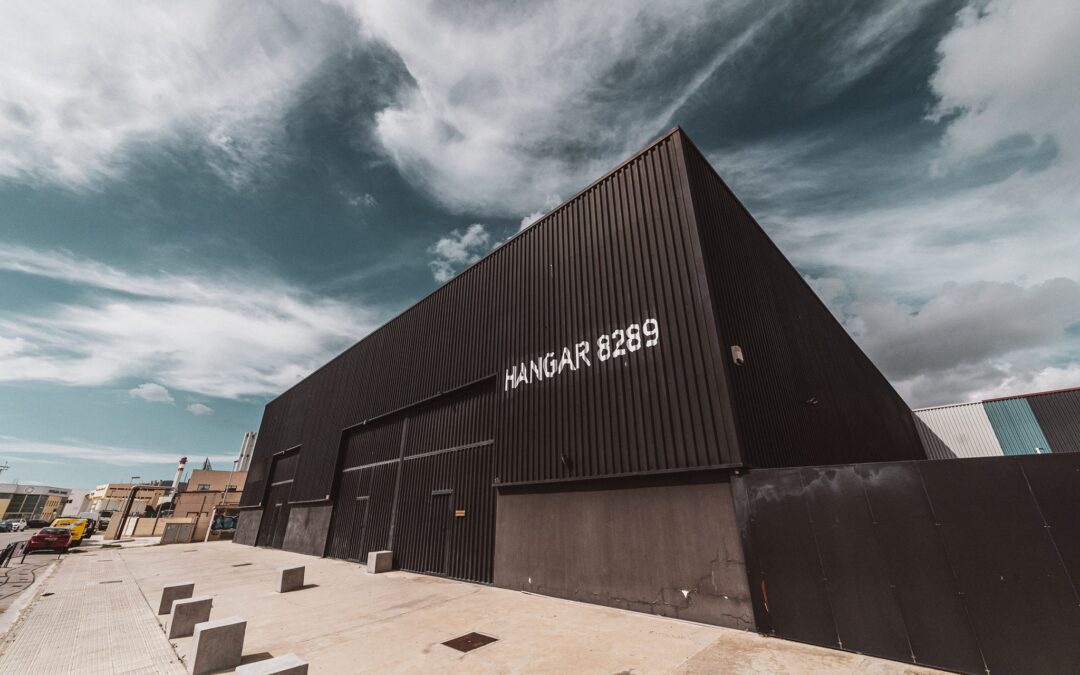 Hanger 8289 IBIZA
